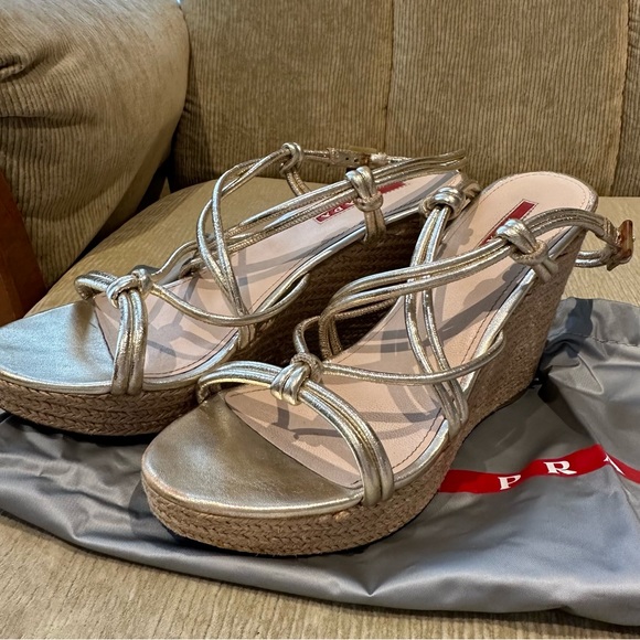 Authentic PRADA gold wedge espadrilles sz 39 - Picture 5 of 7